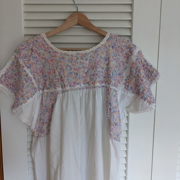 Vintage embroidered maxi dress - Picture 6 of 6